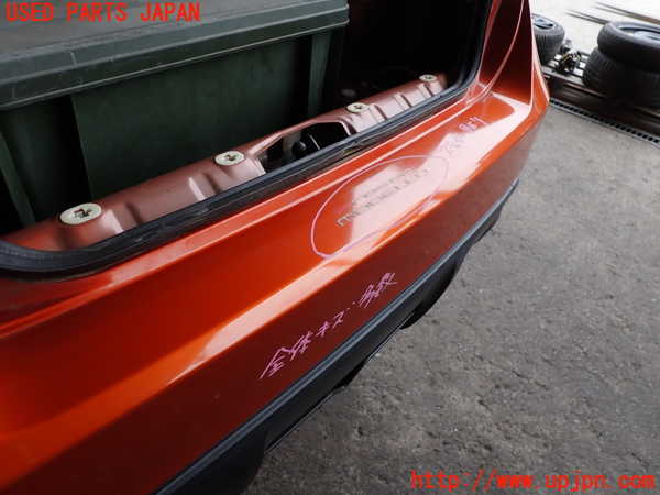 2UPJ-9240721610]８６(BRZ)(ZN6)リアバンパー 中古_2