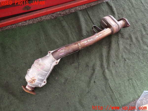 2UPJ-9240722661]８６(BRZ)(ZN6)触媒1 中古_3