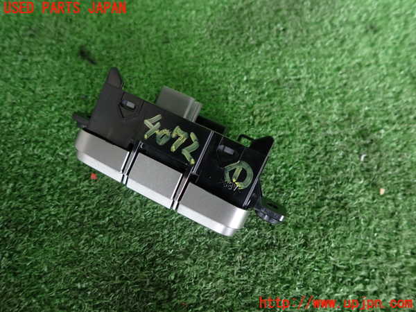 2UPJ-9240726306]８６(BRZ)(ZN6)スイッチ1 中古_2