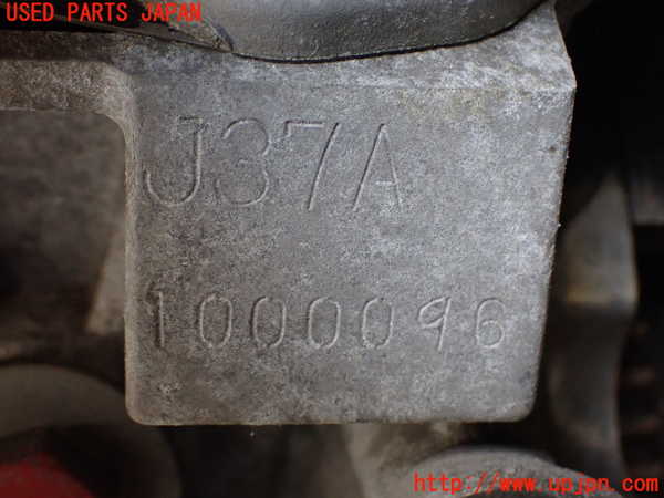 2UPJ-9240742010]レジェンド(KB2)エンジン J37A 4WD 中古_4