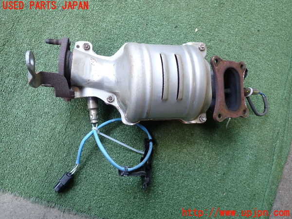 2UPJ-9240742042]レジェンド(KB2)エキマニ2 触媒 マニバーター 中古_2