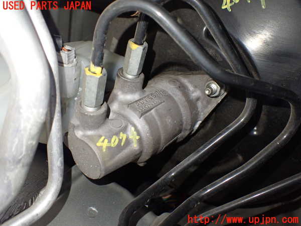 2UPJ-9240744050]レジェンド(KB2)ブレーキマスターシリンダー 中古_2