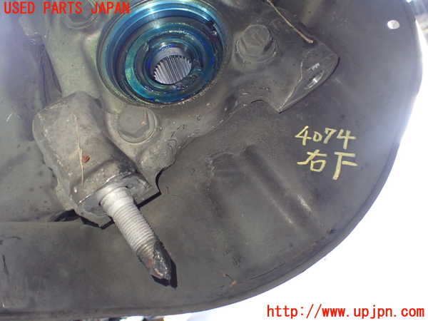 2UPJ-9240744290]レジェンド(KB2)右フロントナックルハブ 中古_3