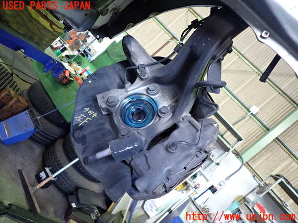 2UPJ-9240744295]レジェンド(KB2)左フロントナックルハブ (ジャンク品) 中古_3