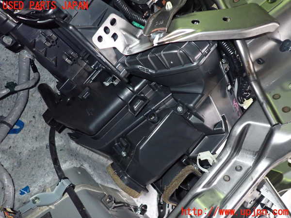 2UPJ-9240746081]レジェンド(KB2)エバポレーター1 中古_3