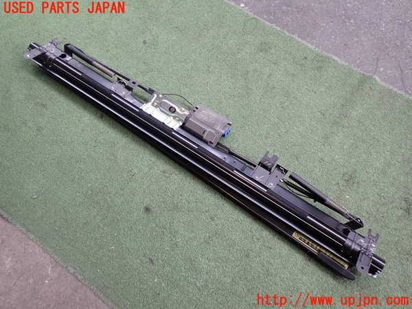 2UPJ-9240747790]レジェンド(KB2)リアサンシェード (ジャンク品) 中古_3