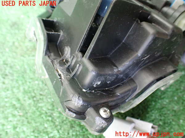 1UPJ-9240761180]レクサス・UX250h(MZAH10)右フォグ ジャンク_5