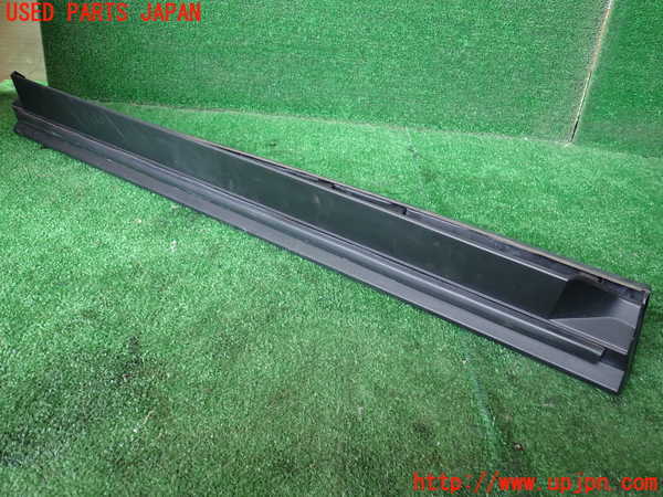 1UPJ-9240761232]レクサス・UX250h(MZAH10)右前ドアパネル 中古_3