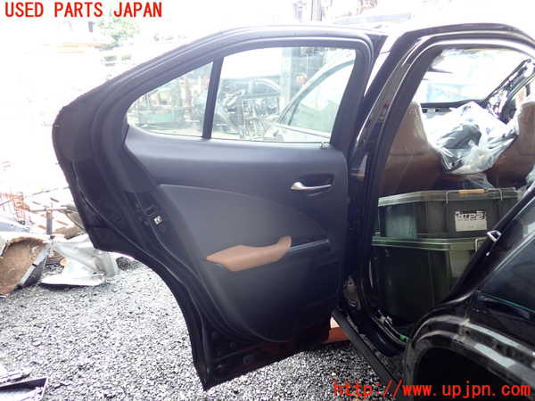 1UPJ-9240761320]レクサス・UX250h(MZAH10)左後ドア 中古 NSG M3Q8 43R-003021_2