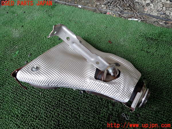 1UPJ-9240762041]レクサス・UX250h(MZAH10)エキマニ1 触媒 マニバーター 中古_2