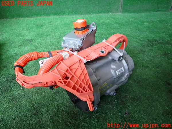 1UPJ-9240766025]レクサス・UX250h(MZAH10)エアコンコンプレッサー 中古_2