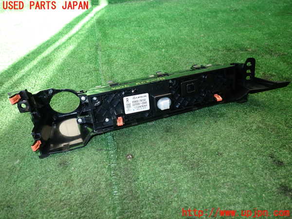 1UPJ-9240766066]レクサス・UX250h(MZAH10)エアコンスイッチ1 中古_2