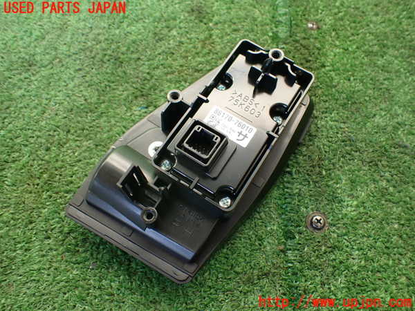 1UPJ-9240766307]レクサス・UX250h(MZAH10)スイッチ2(オーディオメニュー) 中古_2