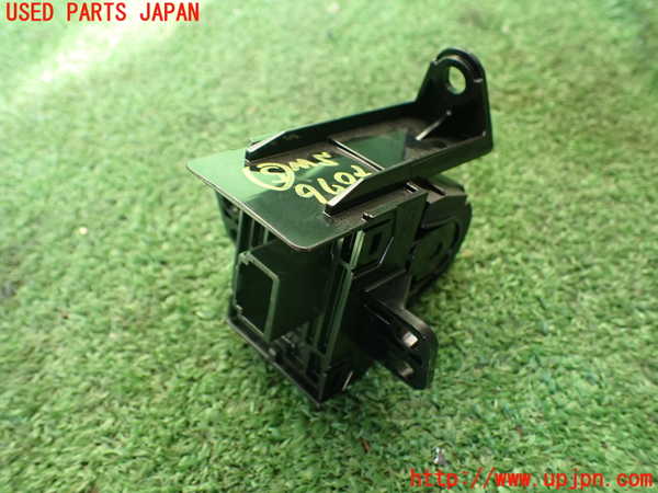 1UPJ-9240766310]レクサス・UX250h(MZAH10)スイッチ5(電動パーキング) 中古_2