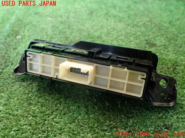1UPJ-9240766312]レクサス・UX250h(MZAH10)スイッチ7(インフォ) 中古_2