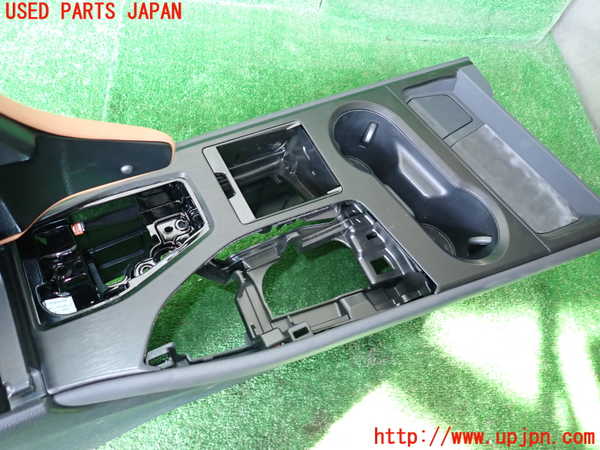 1UPJ-9240767540]レクサス・UX250h(MZAH10)センターコンソール 中古_3