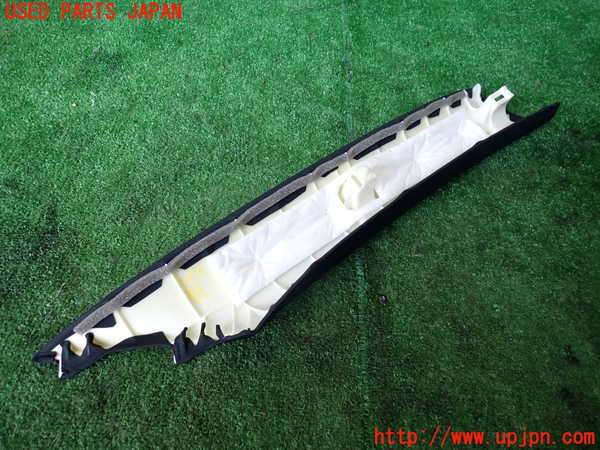 1UPJ-9240767660]レクサス・UX250h(MZAH10)左フロントピラートリム 中古_2