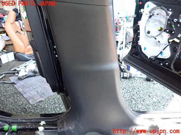 1UPJ-9240767670]レクサス・UX250h(MZAH10)左センターピラートリム 中古_3