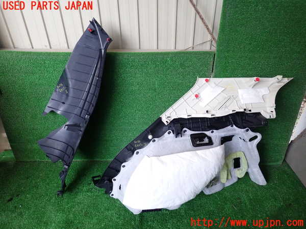 1UPJ-9240767675]レクサス・UX250h(MZAH10)右リアピラートリム 中古_5