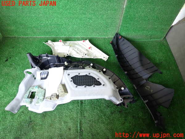 1UPJ-9240767680]レクサス・UX250h(MZAH10)左リアピラートリム 中古_5