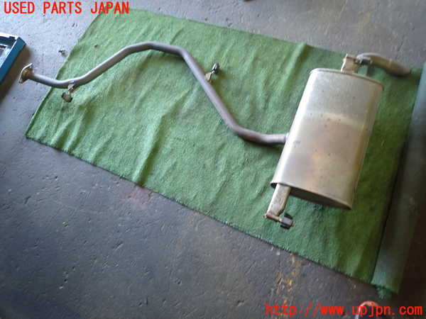 1UPJ-9240792671]カローラ ツーリング ハイブリッド(ZWE211W)リアマフラー1 中古_2