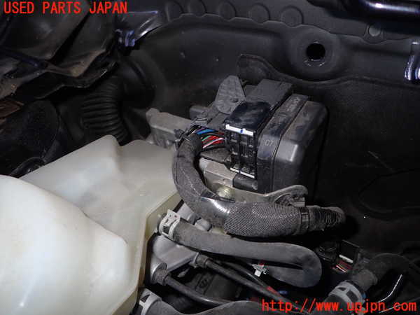1UPJ-9240794050]カローラ ツーリング ハイブリッド(ZWE211W)ブレーキマスターシリンダー 中古_2