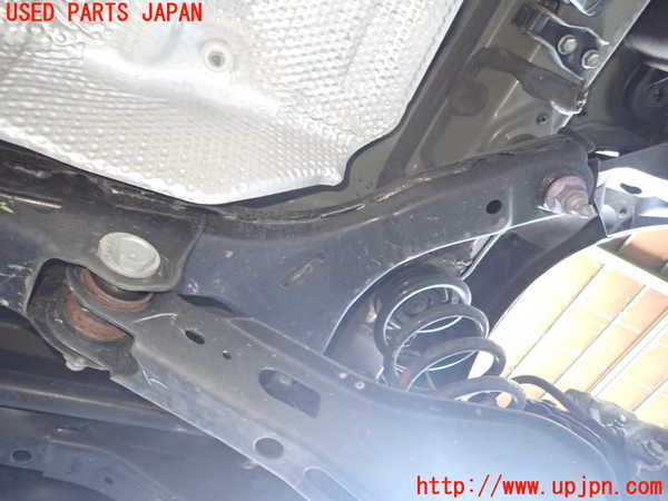1UPJ-9240795295]カローラ ツーリング ハイブリッド(ZWE211W)リアメンバー 中古_2