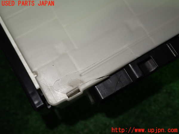 1UPJ-9240796741]カローラ ツーリング ハイブリッド(ZWE211W)ヒューズボックス1 【ジャンク】_4