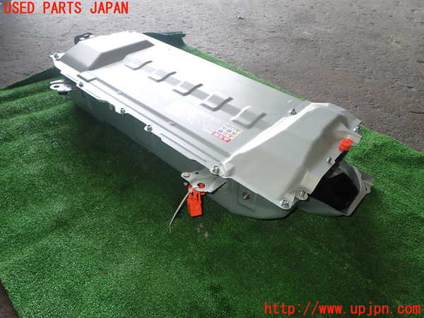 1UPJ-9240796911]カローラ ツーリング ハイブリッド(ZWE211W)ハイブリッドバッテリー1 中古_3