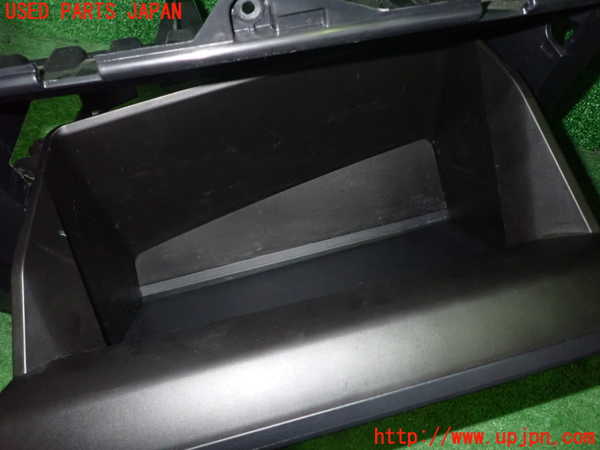 1UPJ-9240797516]カローラ ツーリング ハイブリッド(ZWE211W)グローブボックス1 中古_5