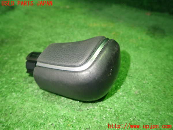 1UPJ-9240797570]カローラ ツーリング ハイブリッド(ZWE211W)シフトノブ 中古_4