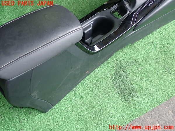 1UPJ-9240797540]カローラ ツーリング ハイブリッド(ZWE211W)センターコンソール 中古_3