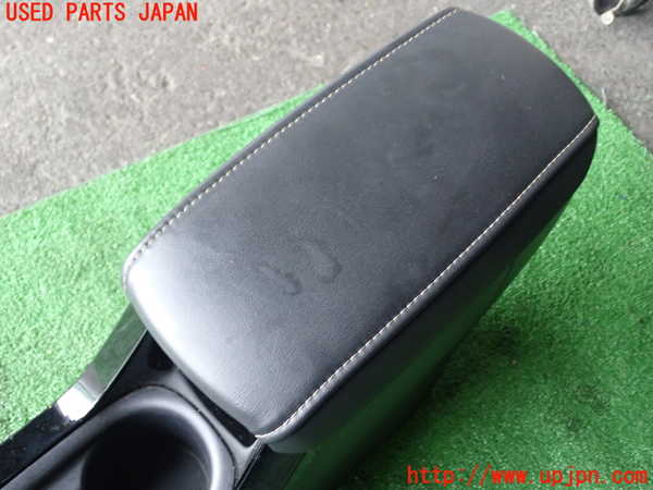 1UPJ-9240797540]カローラ ツーリング ハイブリッド(ZWE211W)センターコンソール 中古_4
