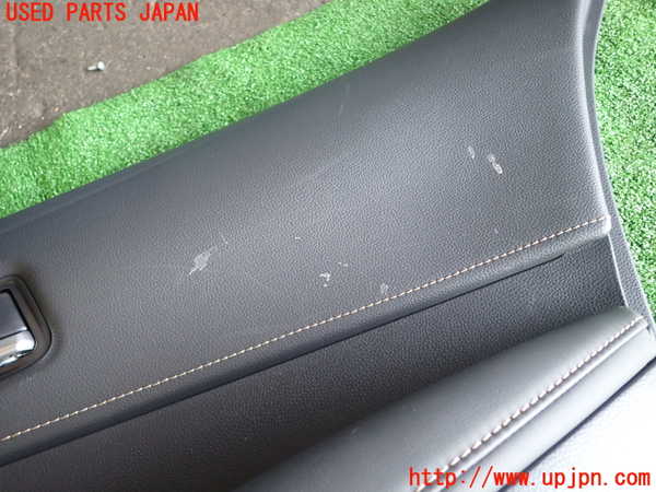 1UPJ-9240791294]カローラ ツーリング ハイブリッド(ZWE211W)右後ドア内張り 中古_3