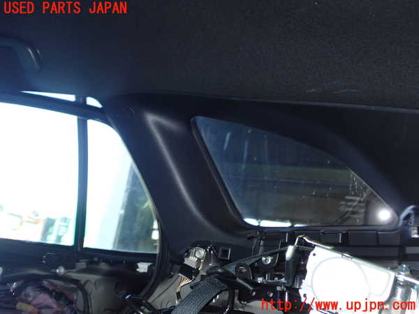 1UPJ-9240797675]カローラ ツーリング ハイブリッド(ZWE211W)右リアピラートリム 中古_2