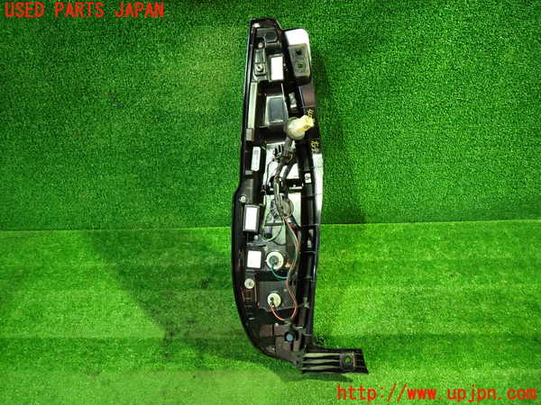 1UPJ-9240801530]ソリオ(MA37S)右テールランプ 中古_2