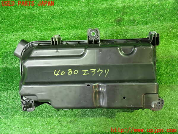 1UPJ-9240802560]ソリオ(MA37S)エアクリーナーボックス 中古_2