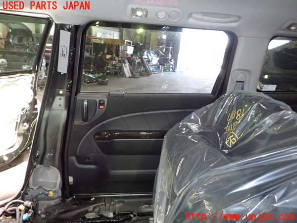 1UPJ-9240811290]エリシオン(RR1)右後ドア 中古 AGC M2L3_5
