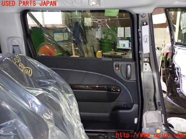1UPJ-9240811320]エリシオン(RR1)左後ドア 中古 AGC M2L3_5