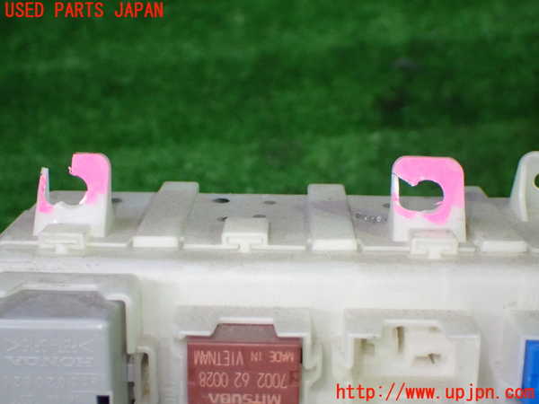 1UPJ-9240816741]エリシオン(RR1)ヒューズボックス1(室内運転席側) 中古_2