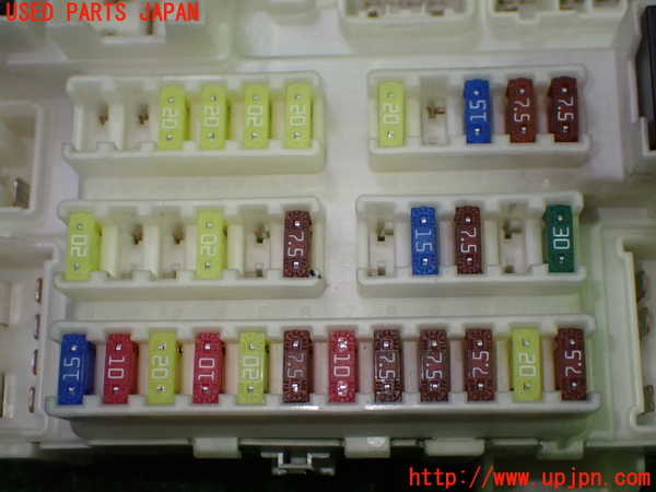 1UPJ-9240816741]エリシオン(RR1)ヒューズボックス1(室内運転席側) 中古_3