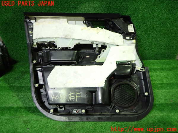 1UPJ-9240811234]エリシオン(RR1)右前ドア内張り 中古_4