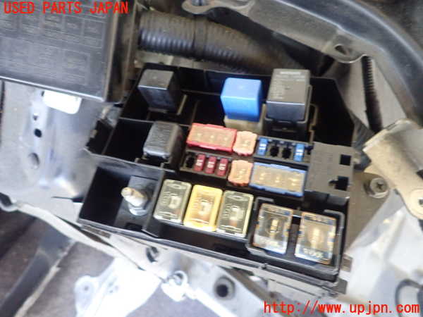 1UPJ-9240826741]シーマ(HGY51)ヒューズボックス1 中古_2