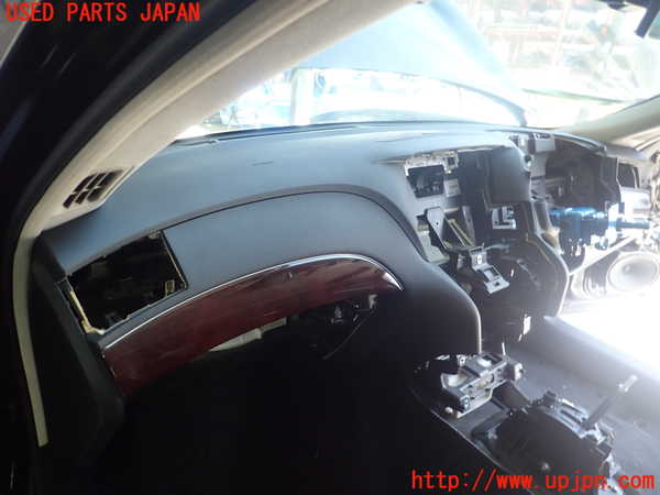 1UPJ-9240827505]シーマ(HGY51)ダッシュボード 中古_3