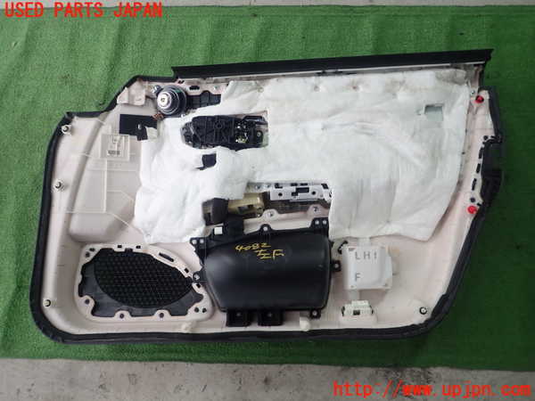 1UPJ-9240821264]シーマ(HGY51)左前ドア内張り 中古_3