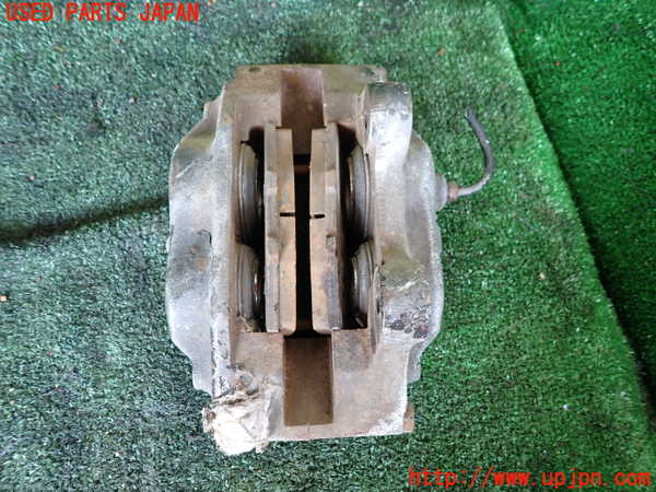 1UPJ-9240834080]ランクル40系(BJ41V)右フロントキャリパー 中古_2