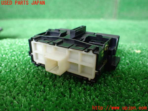 1UPJ-9240846307]ハリアー ハイブリッド(AXUH80)スイッチ2 (駆動切り替え) 中古_2
