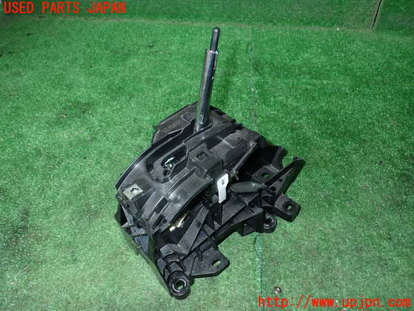 1UPJ-9240847555]ハリアー ハイブリッド(AXUH80)ATシフトレバー 中古_2