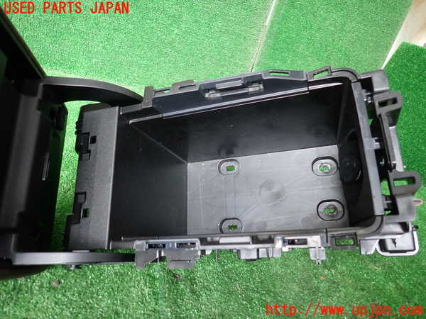 1UPJ-9240847540]ハリアー ハイブリッド(AXUH80)センターコンソール 中古_3