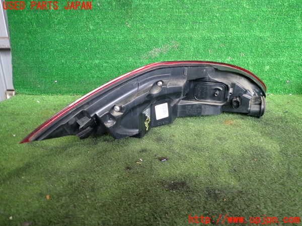 2UPJ-9240851530]ポルシェ・パナメーラ(970M46(改))右テールランプ 中古_2